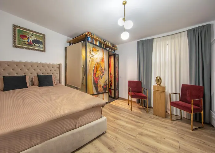 Trinoble Republicii - Comfort In Old Town * Braşov