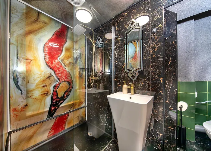 Trinoble Republicii - Comfort In Old Town *